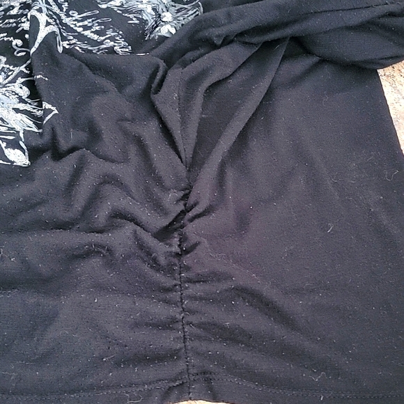 BLACK TOP SIZE MEDIUM - Picture 3 of 5